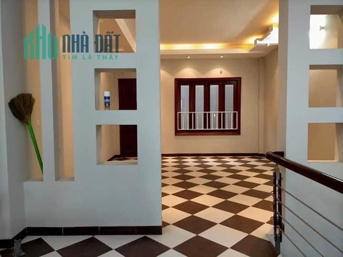 NHÀ TRẦN QUANG DIỆU, QUẬN ĐỐNG ĐA, PHÂN LÔ, Ô TÔ TRÁNH, CHỈ 17.5 TỶ