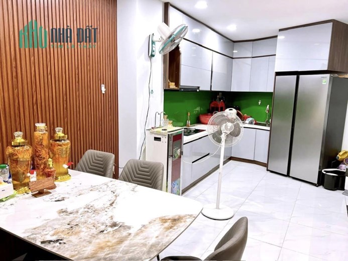 GIÁ  CHỈ CÒN 6.5 TỶ. SIÊU PHẨM GÒ VẤP - XE HƠI NGỦ TRONG NHÀ - 39M2 -TẶNG FULL NỘI THẤT