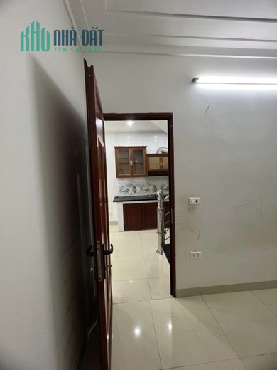 SIÊU HIẾM TÂN MAI, Ô TÔ ĐỖ GẦN, NGÕ THÔNG, 47M, 3 NGỦ ĐỦ CÔNG NĂNG, SỔ CHÍNH CHỦ, NHỈNH 3 TỶ