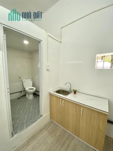 Cho thuê phòng Nguyễn Cư Trinh, Q1 gần Bùi Viện, 25m2 6tr