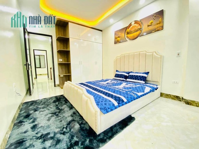 Bán nhà  ngõ 66 Ngọc Thuỵ, diện tích khủng 83m x 4T, OTO, lô góc chỉ nhỉnh 5 tỷ. LH: 0936123469