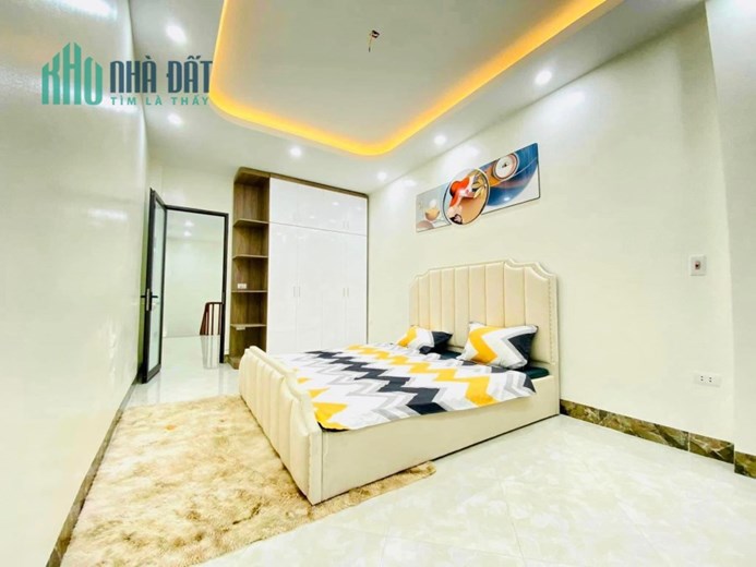 Bán nhà  ngõ 66 Ngọc Thuỵ, diện tích khủng 83m x 4T, OTO, lô góc chỉ nhỉnh 5 tỷ. LH: 0936123469