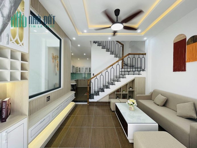 HXH 5m gần Phạm Văn Đồng Nhà 3T x50m2 BTCT - Tặng Full Nội Thất, chỉ 4,9 tỷ