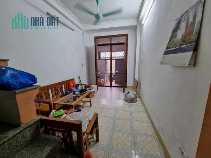 Cho thuê nhà nguyên căn, 40m2, 3T, 4N, An Xá, đủ đồ.