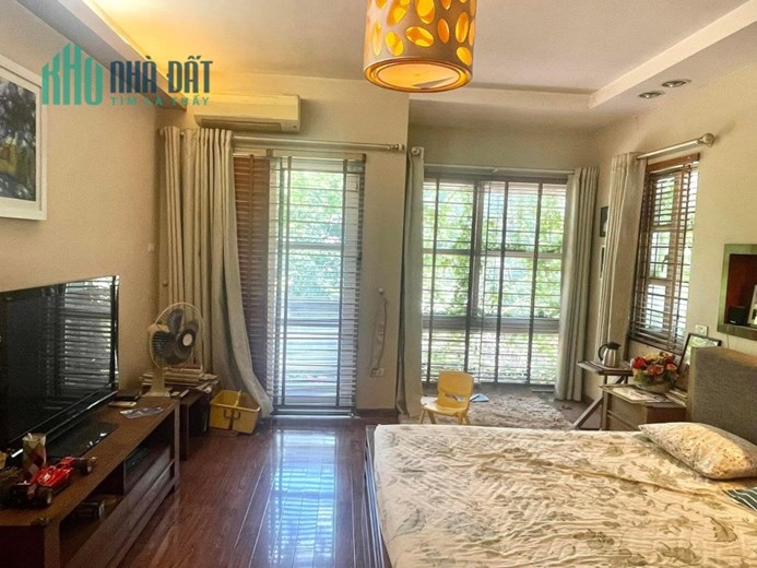 Bán biệt thự Giải Phóng Thanh Xuân , 2 mặt tiền , gara ô tô , vỉa hè 23 tỷ