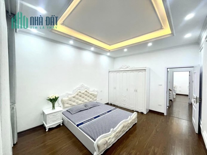 Bán nhà Ngõ Chợ Khâm Thiên 40m2 x4Tầng,ngõ thông, full nội thất,Ở Ngay! Giá 4.5 tỷ 0969693855.