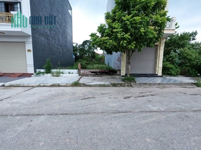 Bán đất mặt đường tuyến 2 Lê Hồng Phong lô 15, diện tích 60m, GIÁ 76 tr/m