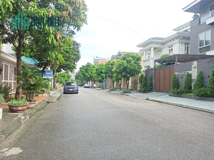 Bán đất Biệt thự lô 16 Lê Hồng Phong, diện tích 135m ngang 9 GIÁ 80 tr/m