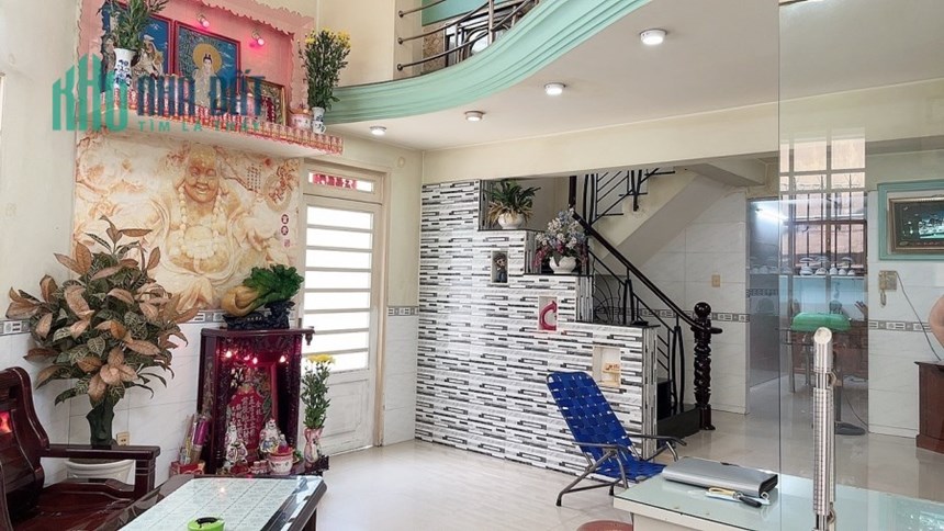 Bán nhà ngộp Bank 4 tầng BTCT Nguyễn Đình Thi 93m2 Hẻm ba gác chỉ nhỉnh 6 tỷ TL