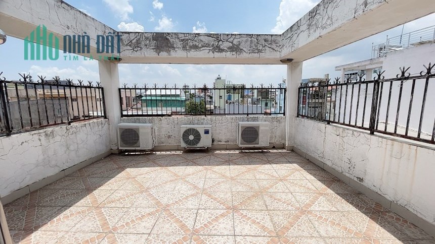 Bán nhà ngộp Bank 4 tầng BTCT Nguyễn Đình Thi 93m2 Hẻm ba gác chỉ nhỉnh 6 tỷ TL
