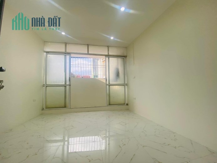 Gần Phố-Gần Hồ Điều Hòa-Gần Ô Tô-Giá Cực Ngon.
BÁN NHÀ PHỐ VÕ THỊ SÁU.
