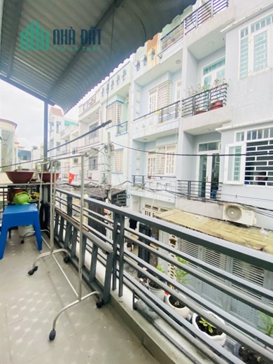 Bán Nhà Gò Vấp HXH 40m2 3 Tầng 3PN Bùi Quang Là. Giá 3,4 Tỷ