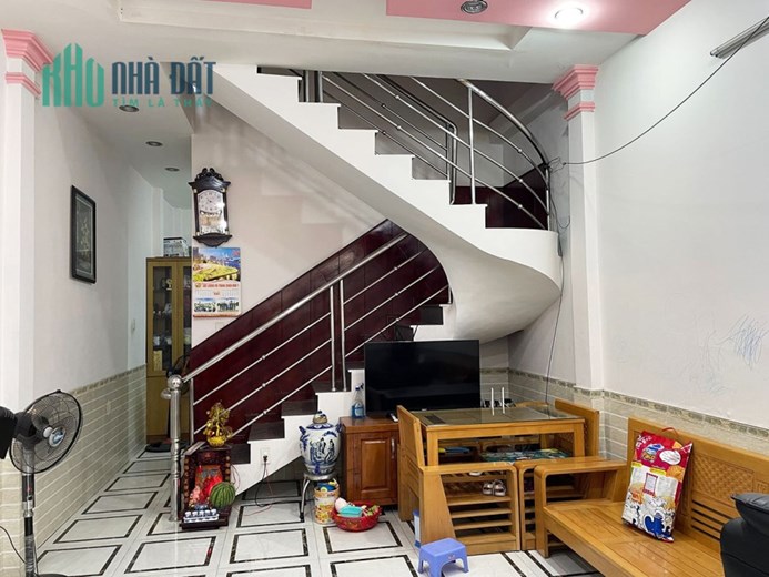 HIẾM - HXT QUAY ĐẦU 1/ HÀ HUY GIÁP QUẬN 12, NGAY KDL BẾN XƯA, 2 TẦNG 3 PN, NHỈNH 4 TỶ.
