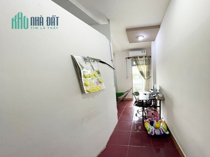 HIẾM - HXT QUAY ĐẦU 1/ HÀ HUY GIÁP QUẬN 12, NGAY KDL BẾN XƯA, 2 TẦNG 3 PN, NHỈNH 4 TỶ.