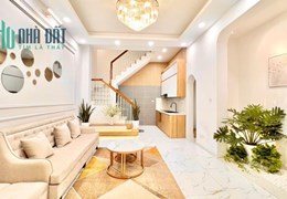 Hót ! Bán nhà Phố Chợ Khâm Thiên,Ôtô cách nhà 10m, 40m2 x4T(như ảnh)full NT, 4.5tỷ(0969693855)