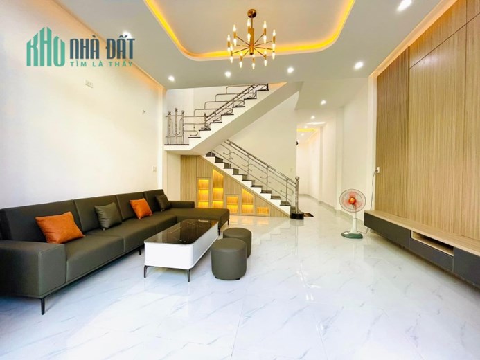 .Nhà Nguyễn Tất Thành kiệt Ô tô cách MT 70m, 82m2, 2 tầng, 3.x tỷ nhỏ