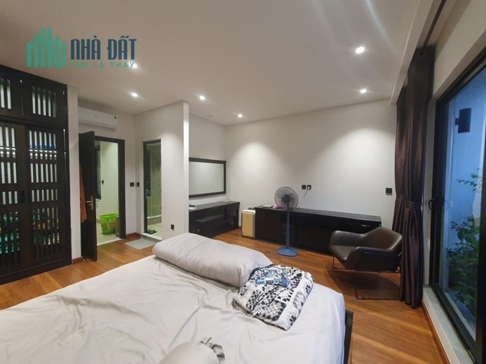 Siêu phẩm Ngọc Thuỵ, 85m x 6tầng, thang máy, gara, nở hậu, full nội thất
