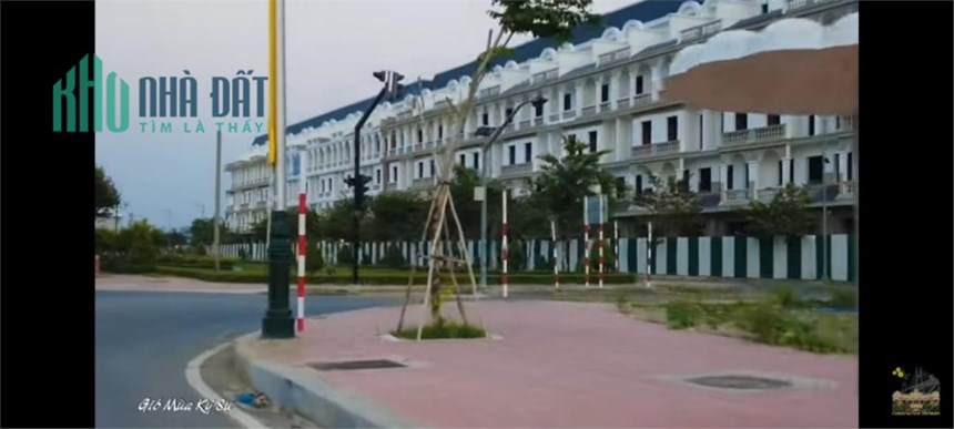 CHÍNH CHỦ CHO THUÊ  Đất Dài Hạn Vị Trí Đắc Địa Tại Đường Võ Văn Kiệt, Phường Trường An, TP Vĩnh Long