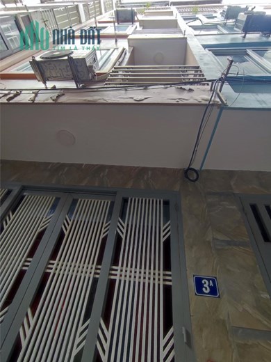 Nguyễn Văn Huyên- Bán nhà 4 tầng x 3P. Ngủ, ngõ nông- Giá 3.15 tỷ