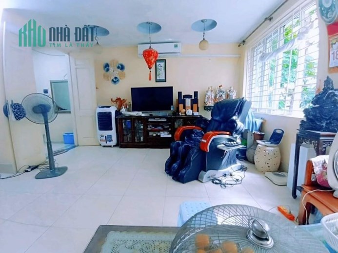 BÁN TRẦN QUỐC  HOÀN  PHÂN LÔ VỈ HÈ Ô TÔ  KINH DOANH NHỈNH 13TỶ 60M 6T