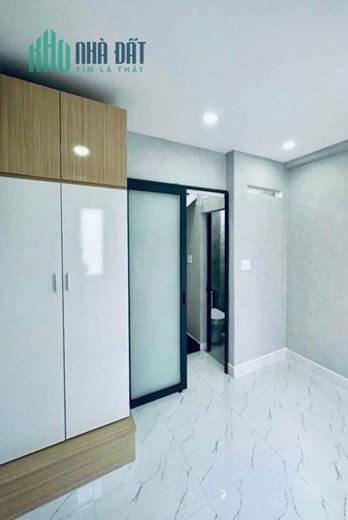 Chính chủ Bán Nhà Phạm Văn Bạch, 3 Tầng, Ngang 5M Hẻm xe hơi, Gấp 3.4 tỷ