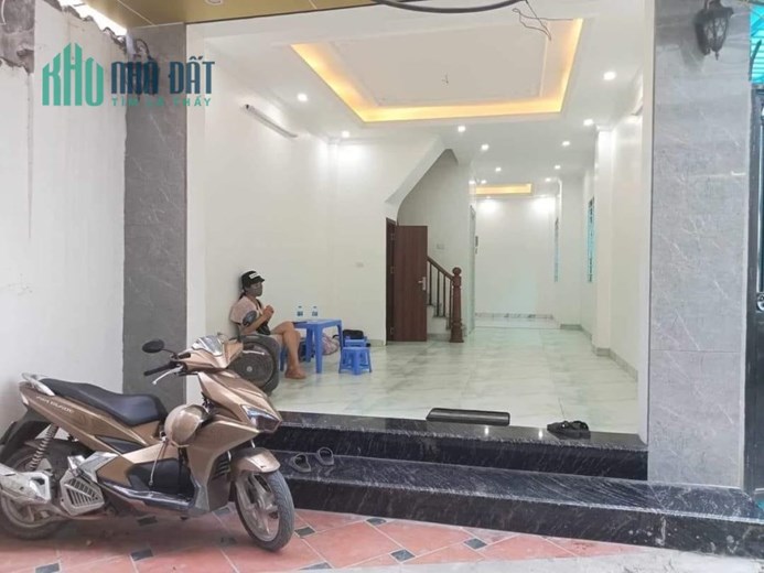 Bán nhà Thịnh Liệt, Hoàng Mai, gần quận ủy, 51m, 5T, thang máy, oto, kd văn phòng.