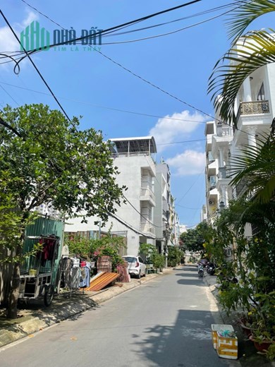 NHÀ QUẬN 7, 90M2, NGANG 5M, LỘ 8M, Ô TÔ VÀO NHÀ, 4 TẦNG, KỀ BÊN HIMLAM, NHỈNH 7 TỶ