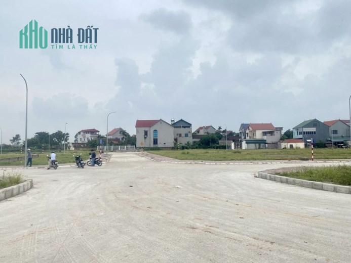 Đấu Giá Hiền Ninh. Lh 0963886233