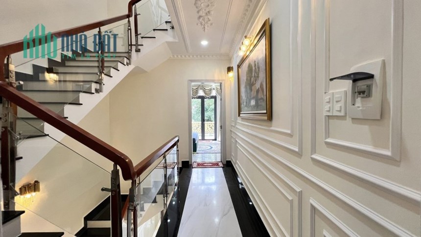 NHÀ  MẶT TIỀN KINH DOANH ĐƯỜNG LÂM VĂN BỀN, QUẬN 7, 3 TẦNG, 8X11m, 2 MẶT TIỀN LỚN, NHỈNH 11 TỶ TL