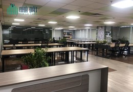 Cho thuê văn phòng 200m2 tòa Việt Á, Duy Tân, sẵn nội thất đẹp, làm ngoài giờ miễn phí không giới
