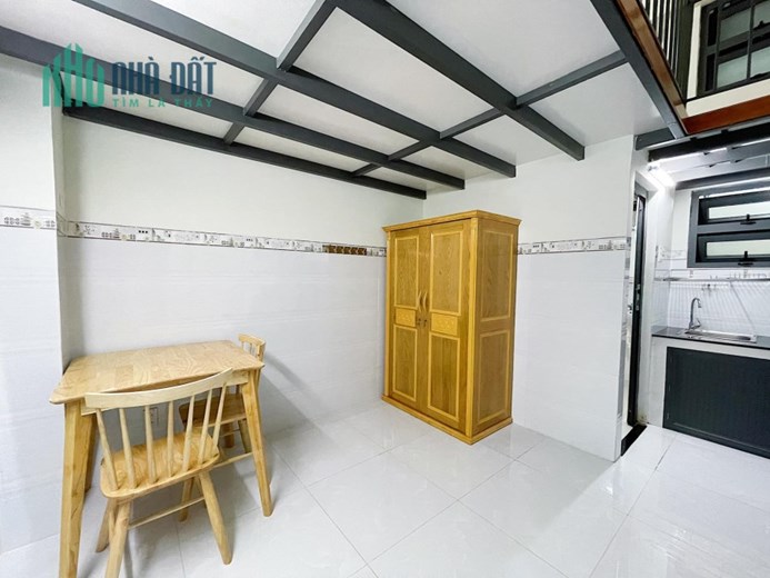 Phòng trọ đầy đủ nội thất, ở ngay trên đường Bạch Đằng