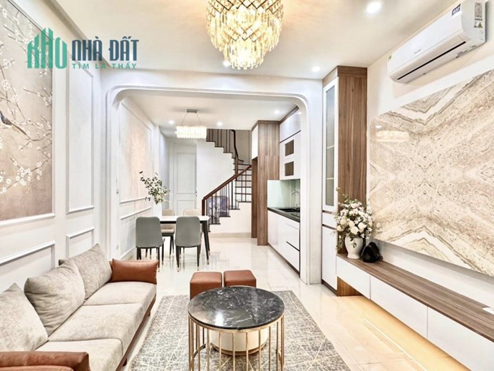 SIÊU PHẨM TÂY MỖ 37M2 X 5T, MT 4.5M 10M Ô TÔ TRÁNH – GẦN PHỐ Ở LUÔN 3.7 TỶ