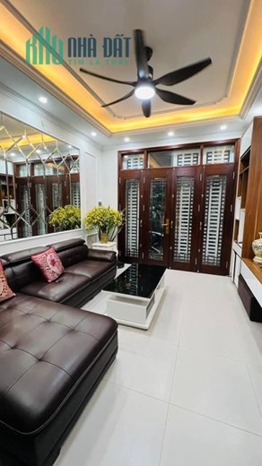 BÁN NHÀ GẦN NGÕ 24 KIM ĐỒNG, Ô TÔ ĐỖ CỬA, HAI THOÁNG, NHÀ ĐẸP Ở LUÔN, 31/38*6T*5.4 TỶ.