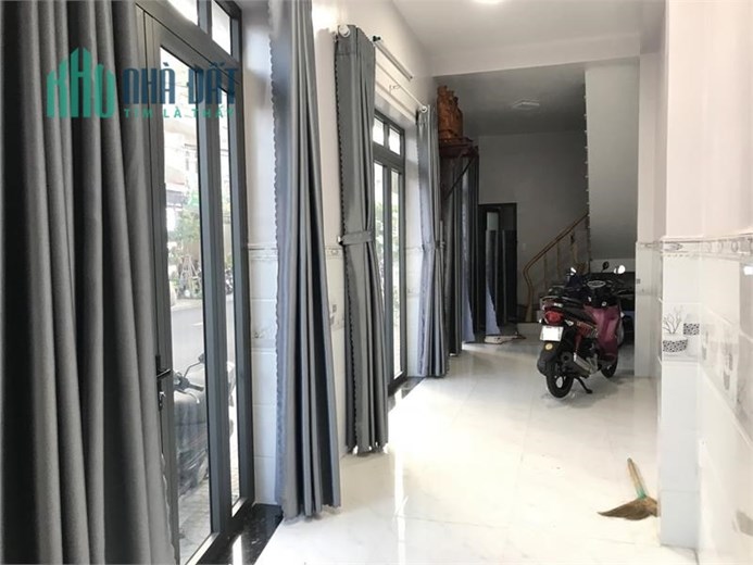 Cho thuê mặt bằng cạnh ngã 5 lê lai, tpvt đông đúc