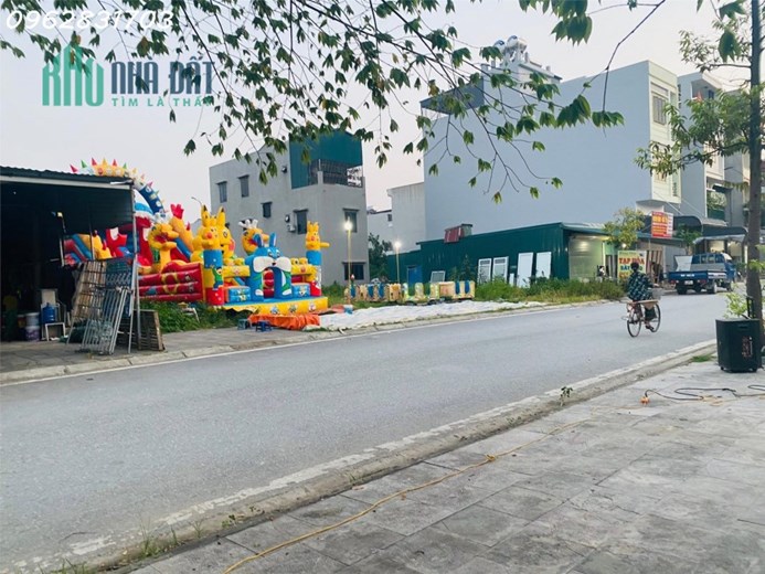 chủ cần tiền bán nhanh lô đất đẹp nhất phố chợ lương sơn giá rẻ nhất thị trường