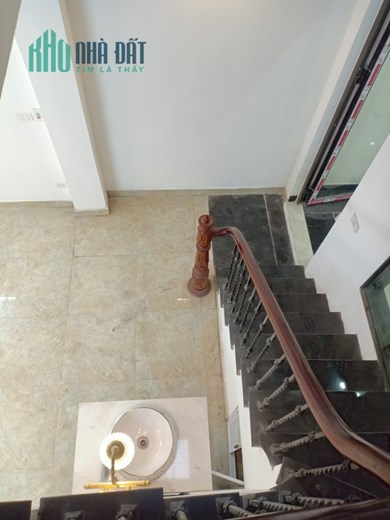 55m Mặt Tiền 4.5m Giá 6.2 Tỷ Phố Hoàng Cầu Đống Đa. Nhà 2 mặt Ngõ Đẹp Lung Linh Tặng Full Nội Thất.