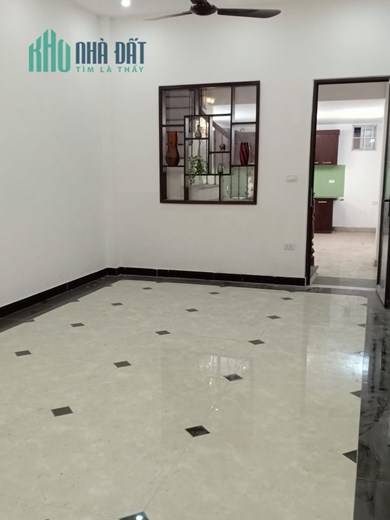 55m Mặt Tiền 4.5m Giá 6.2 Tỷ Phố Hoàng Cầu Đống Đa. Nhà 2 mặt Ngõ Đẹp Lung Linh Tặng Full Nội Thất.