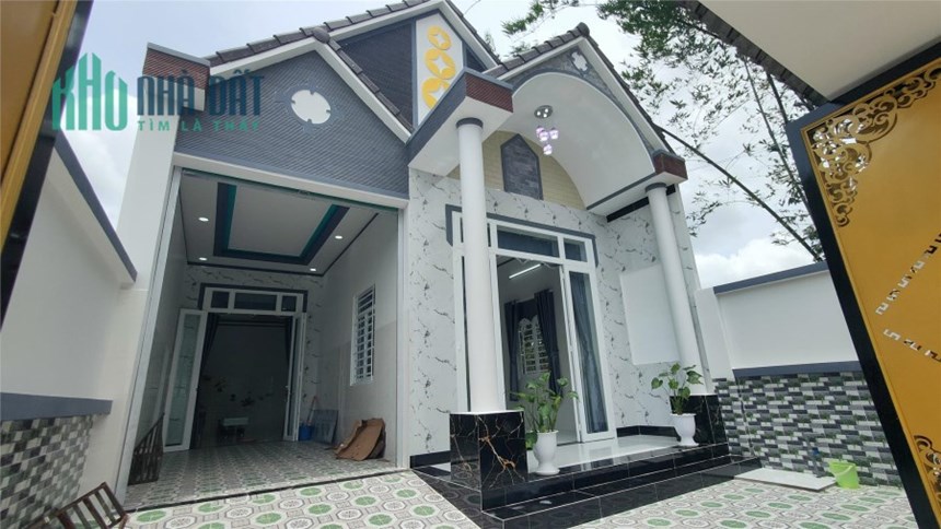 Nhà rộng rãi, thuận tiện di chuyển đến TP Tây Ninh.