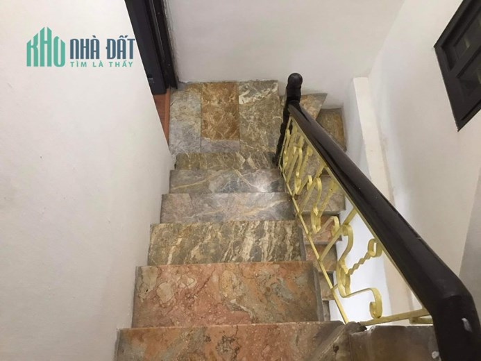 Chung Cư 110m Giá 3.5 Tỷ 3PN 3WC Phố Phương Liệt Full Nội Thất. Chủ Bán Nhanh Để Mua Đất.