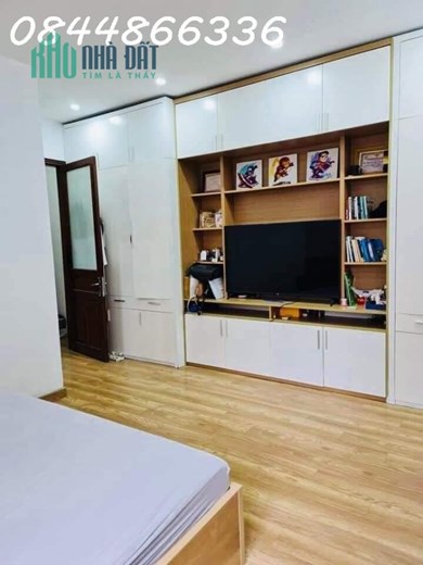 Nhà đẹp Thanh Xuân, lô góc 3 thoáng, ô tô vào nhà, sổ vuông đẹp, vào ở được ngay