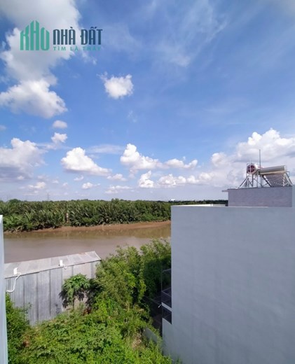 Bán nhà Lê Văn Lương, 90m, 4 tầng, giá chỉ 5.2 tỷ