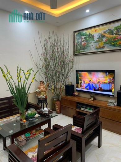 Bán nhà Lạc Trung, ngõ rộng thênh thanh, nhà thoáng, DT39m2, giá 3.8 tỷ.
