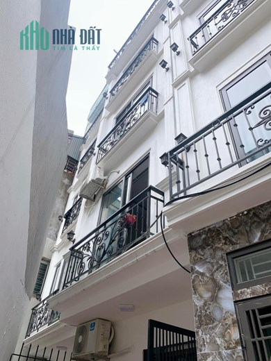 Bán nhà 296 Minh Khai, phân lô mới, ô tô đỗ cách nhà 5m, ngõ rộng, DT33m2, giá 3.5 tỷ.
