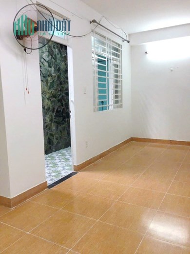 Nhà bán Nở hậu 77m2 Giá 5tỷ1 hẻm Liên Tỉnh 5 P5Q8