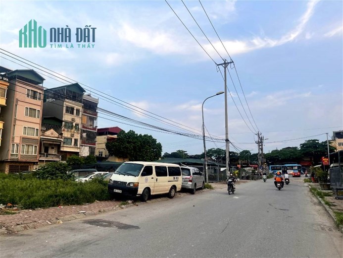 BÁN ĐẤT TẶNG NHÀ THANH TRÌ PHAN TRỌNG TUỆ 30M2, 3 TẦNG, MT 4 MÉT, GIÁ 2.9 TỶ - KHU PHÂN LÔ
