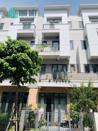Shophouse 4 tầng sát chân đế chung cư chỉ hơn 4 tỷ, Vsip Bắc Ninh