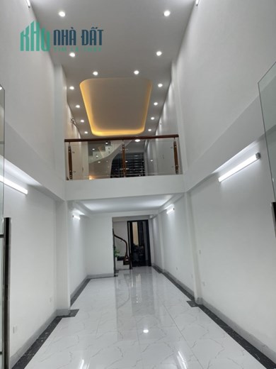 Chính chủ cần cho thuê 1 tầng mặt tiền kinh doanh và gác lửng như hình.