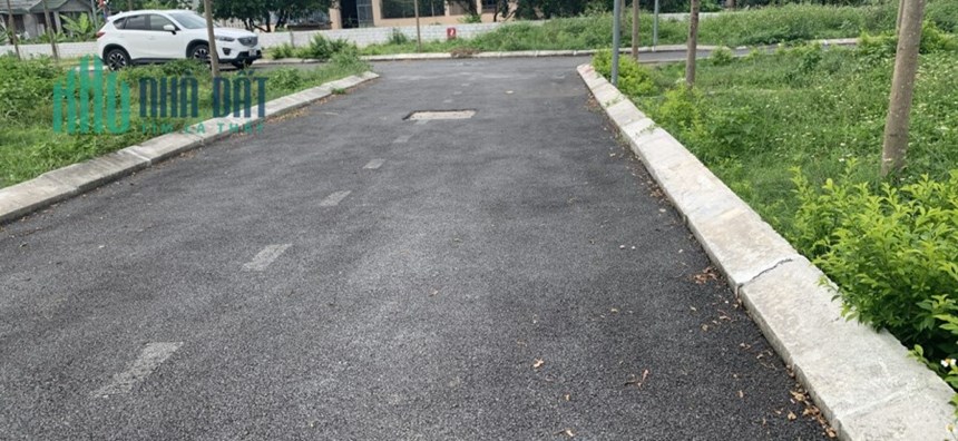 Tài chính chỉ 1 tỷ nên mua đất sinh lời ở đâu? Lô 67,4m2 , tiền= hậu 6m. Đường thông thoáng, ô tô