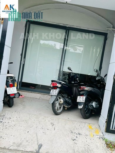 GIẢM 1 TỶ - NHÀ HOÀNG DIỆU 2- SÁT ĐH SPKT - HẺM 6M -NGANG 8 - TN 22TR