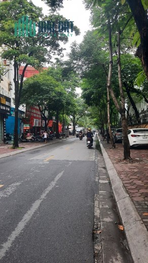 TRUNG KÍNH - LÔ GÓC ❌ NGÕ THẲNG - THÔNG - RỘNG
